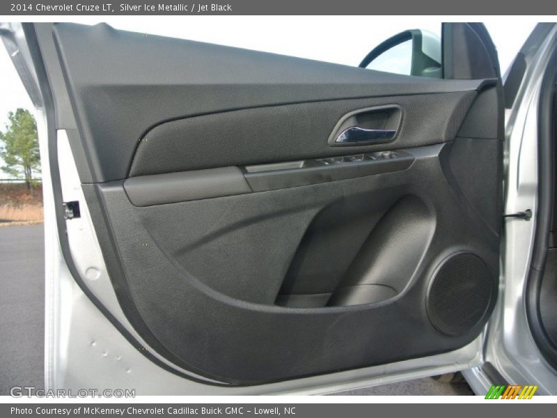 Silver Ice Metallic / Jet Black 2014 Chevrolet Cruze LT