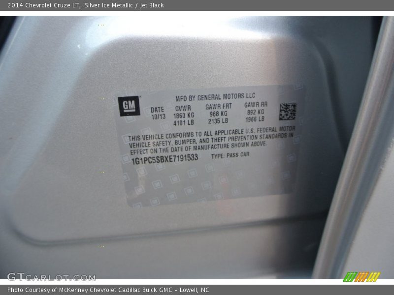 Silver Ice Metallic / Jet Black 2014 Chevrolet Cruze LT