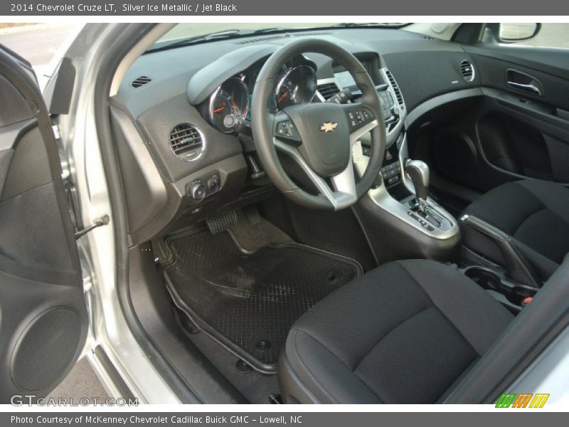 Silver Ice Metallic / Jet Black 2014 Chevrolet Cruze LT