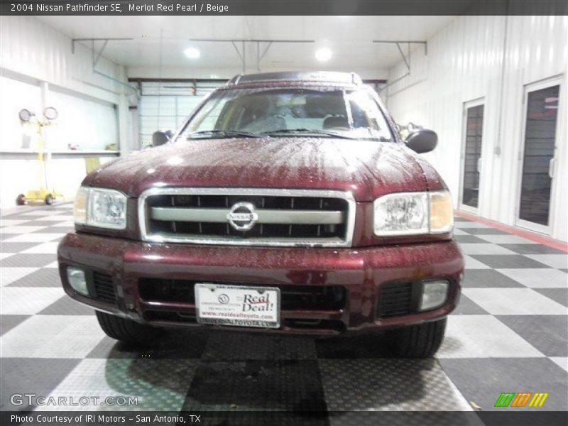 Merlot Red Pearl / Beige 2004 Nissan Pathfinder SE
