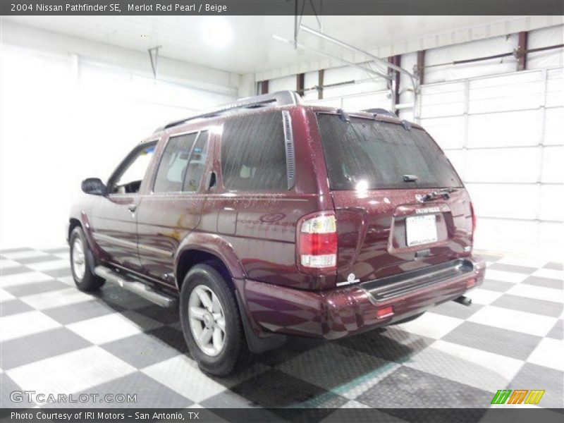 Merlot Red Pearl / Beige 2004 Nissan Pathfinder SE