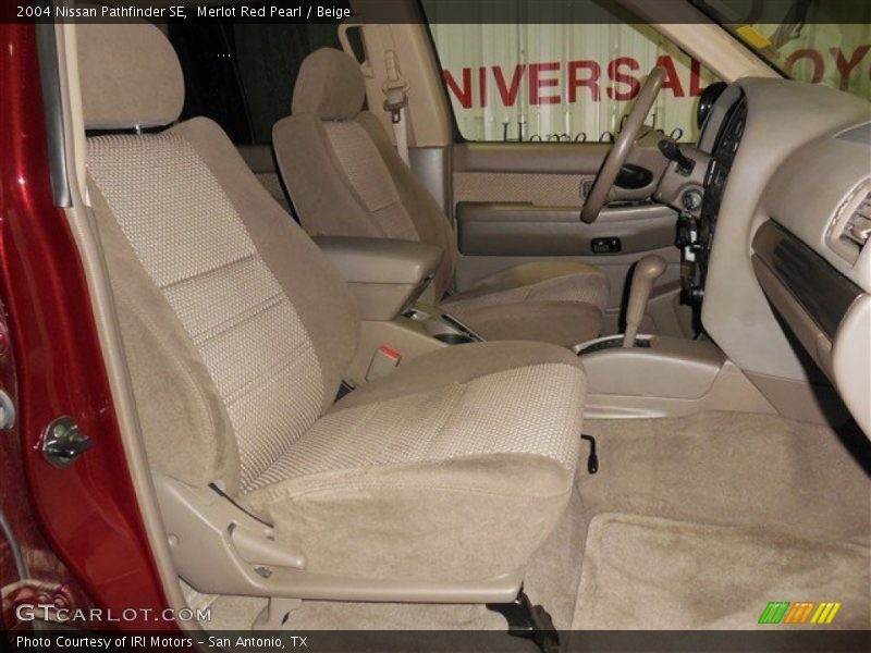 Merlot Red Pearl / Beige 2004 Nissan Pathfinder SE
