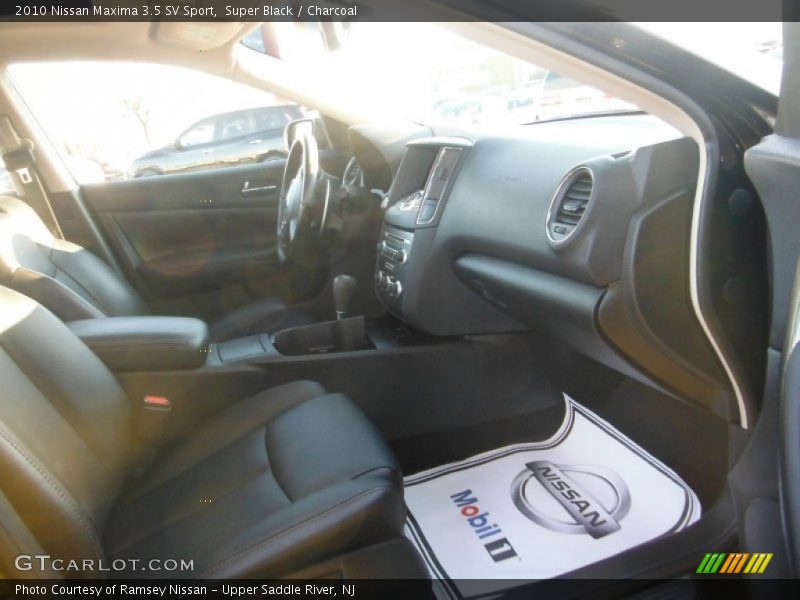 Super Black / Charcoal 2010 Nissan Maxima 3.5 SV Sport