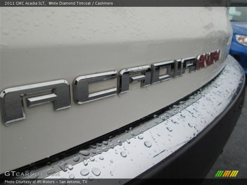 White Diamond Tintcoat / Cashmere 2011 GMC Acadia SLT