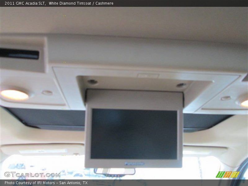 White Diamond Tintcoat / Cashmere 2011 GMC Acadia SLT