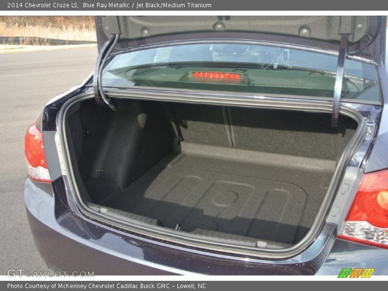 Blue Ray Metallic / Jet Black/Medium Titanium 2014 Chevrolet Cruze LS