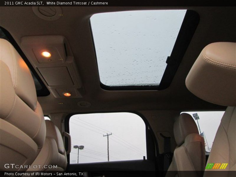 White Diamond Tintcoat / Cashmere 2011 GMC Acadia SLT