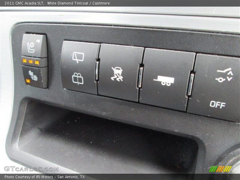 White Diamond Tintcoat / Cashmere 2011 GMC Acadia SLT