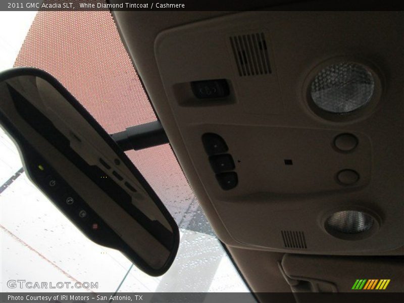 White Diamond Tintcoat / Cashmere 2011 GMC Acadia SLT