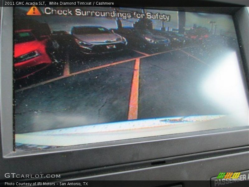 White Diamond Tintcoat / Cashmere 2011 GMC Acadia SLT