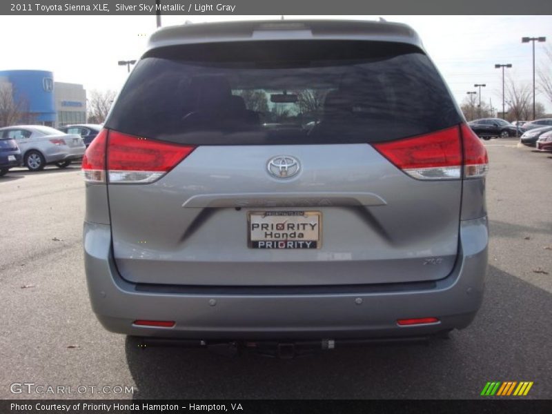 Silver Sky Metallic / Light Gray 2011 Toyota Sienna XLE