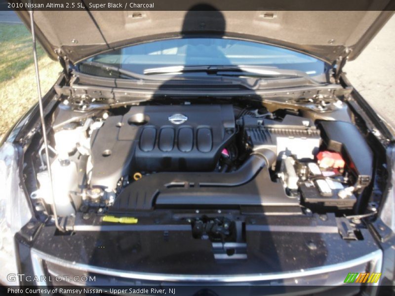Super Black / Charcoal 2010 Nissan Altima 2.5 SL