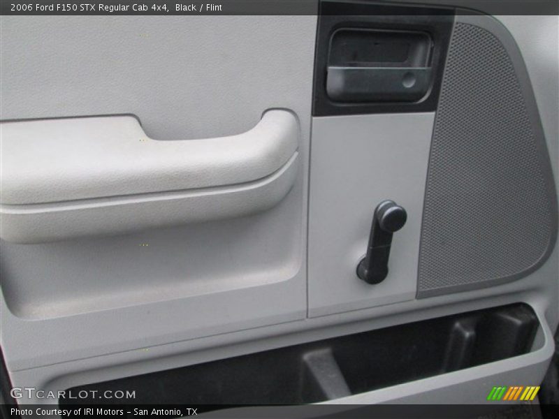 Door Panel of 2006 F150 STX Regular Cab 4x4