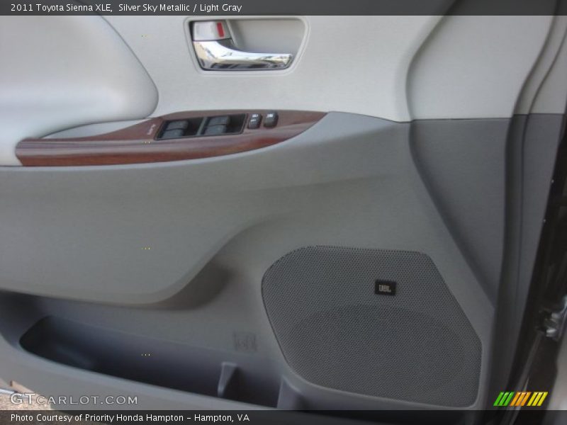 Silver Sky Metallic / Light Gray 2011 Toyota Sienna XLE