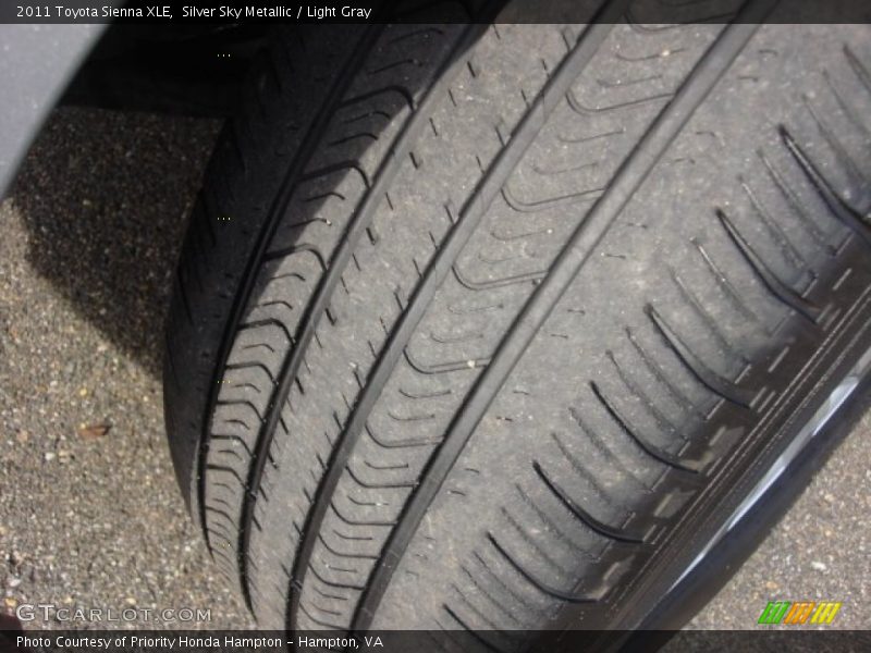 Silver Sky Metallic / Light Gray 2011 Toyota Sienna XLE