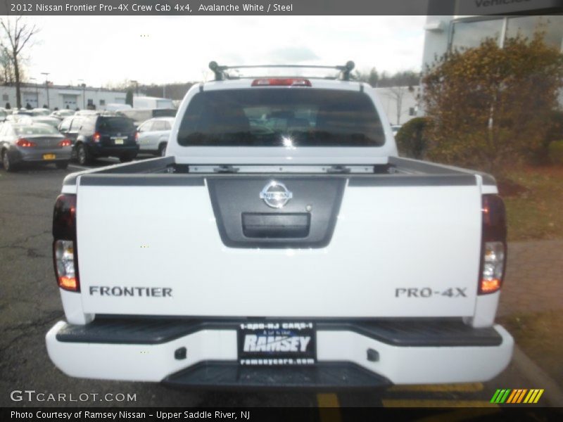 Avalanche White / Steel 2012 Nissan Frontier Pro-4X Crew Cab 4x4