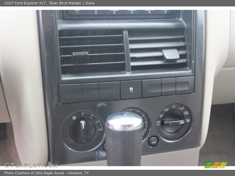 Silver Birch Metallic / Stone 2007 Ford Explorer XLT