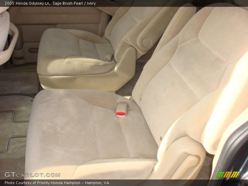 Sage Brush Pearl / Ivory 2005 Honda Odyssey LX