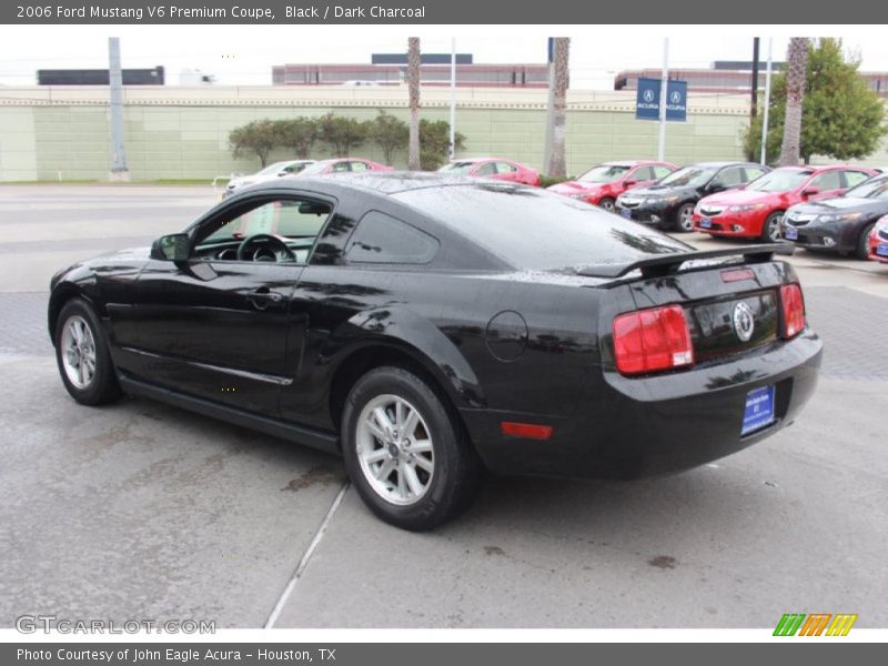 Black / Dark Charcoal 2006 Ford Mustang V6 Premium Coupe