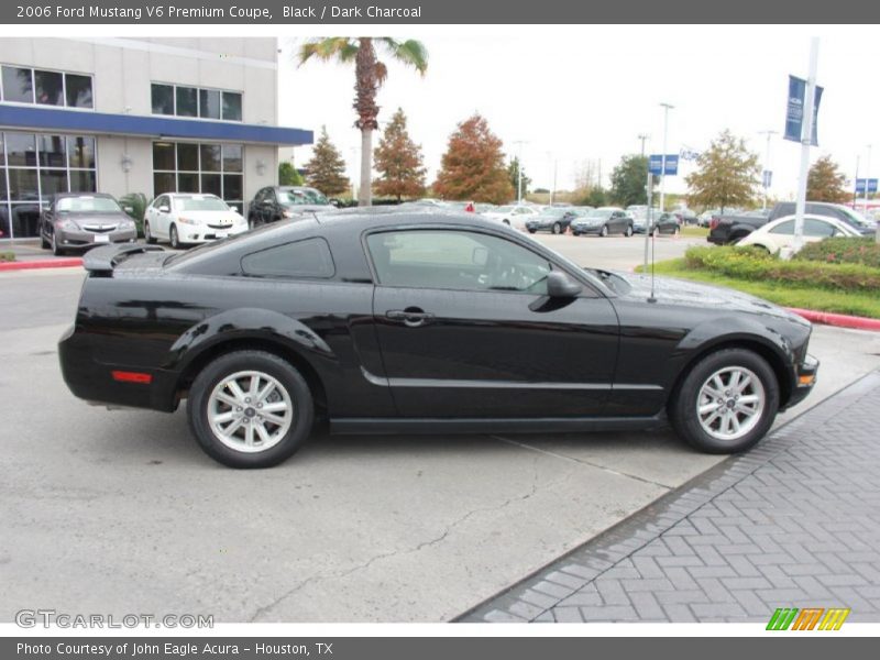 Black / Dark Charcoal 2006 Ford Mustang V6 Premium Coupe
