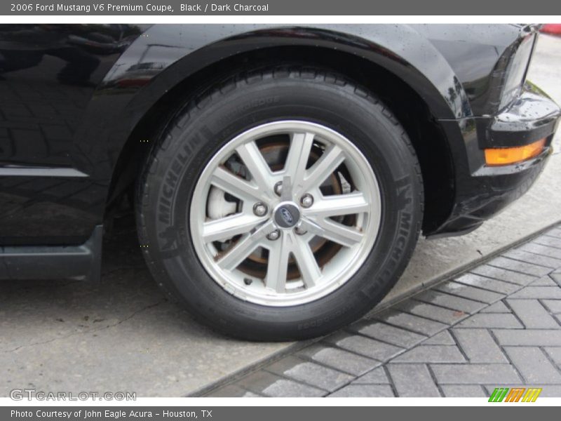 Black / Dark Charcoal 2006 Ford Mustang V6 Premium Coupe