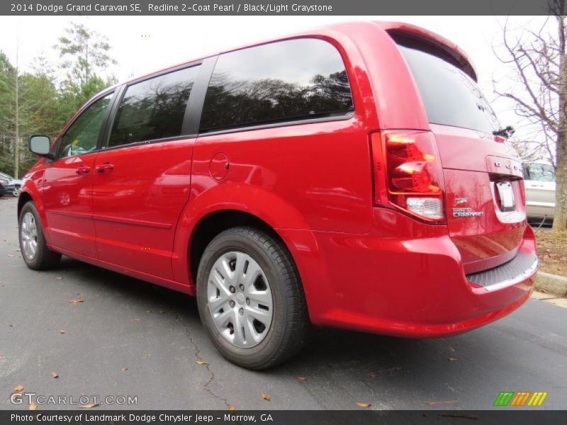 Redline 2-Coat Pearl / Black/Light Graystone 2014 Dodge Grand Caravan SE