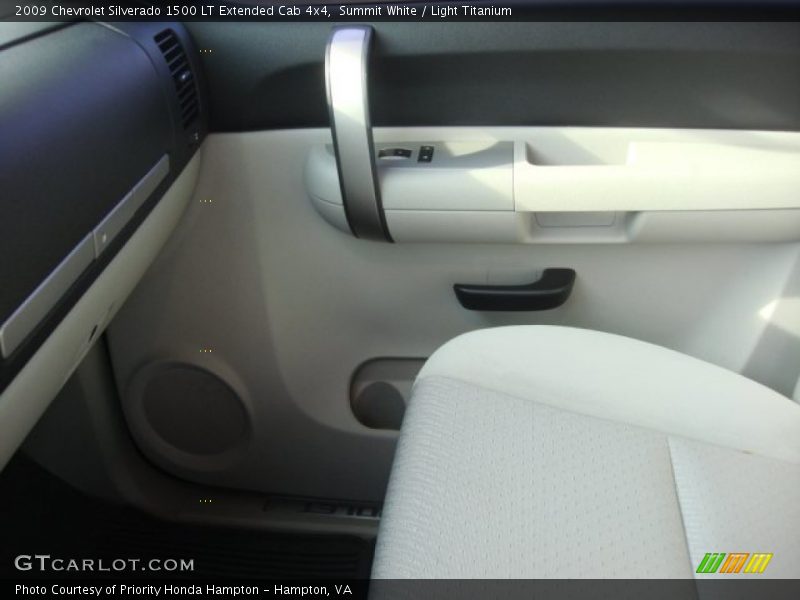 Summit White / Light Titanium 2009 Chevrolet Silverado 1500 LT Extended Cab 4x4