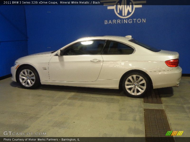 Mineral White Metallic / Black 2011 BMW 3 Series 328i xDrive Coupe