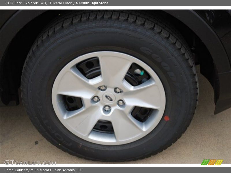 Tuxedo Black / Medium Light Stone 2014 Ford Explorer FWD