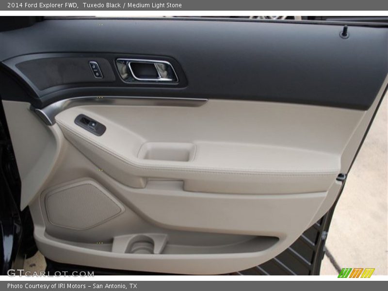 Tuxedo Black / Medium Light Stone 2014 Ford Explorer FWD