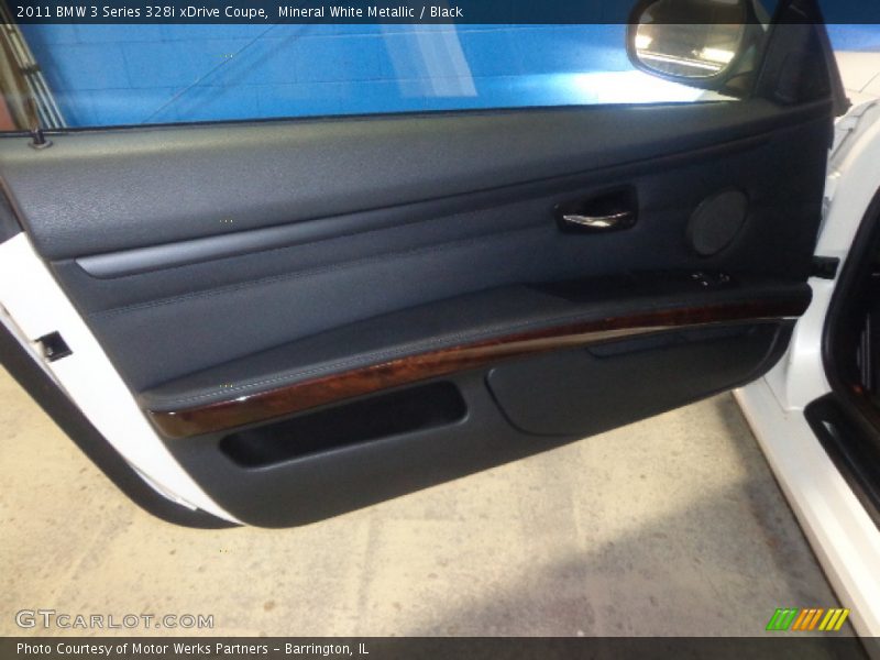Mineral White Metallic / Black 2011 BMW 3 Series 328i xDrive Coupe