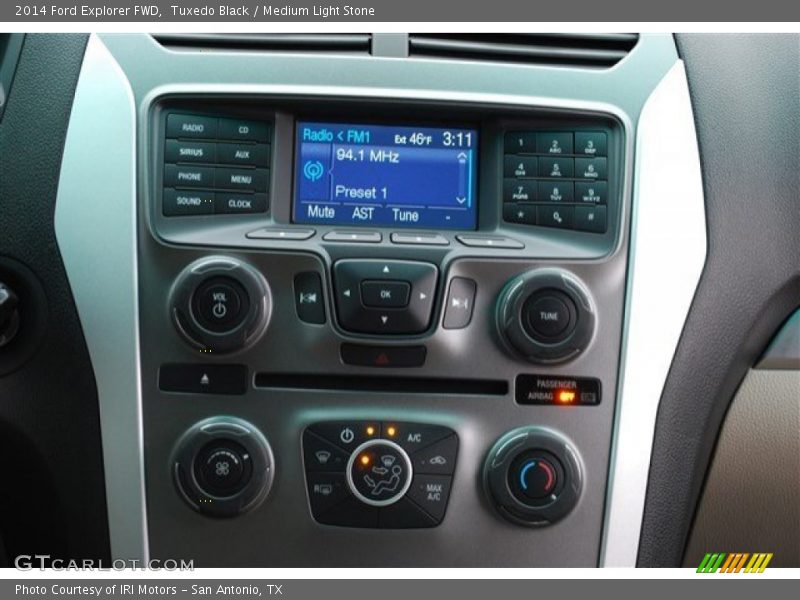 Tuxedo Black / Medium Light Stone 2014 Ford Explorer FWD