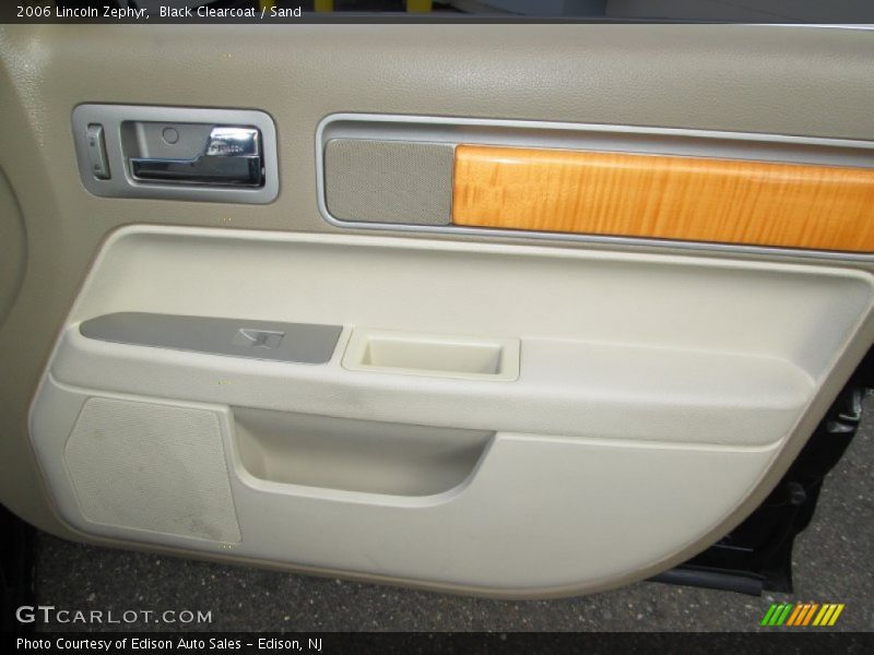 Black Clearcoat / Sand 2006 Lincoln Zephyr