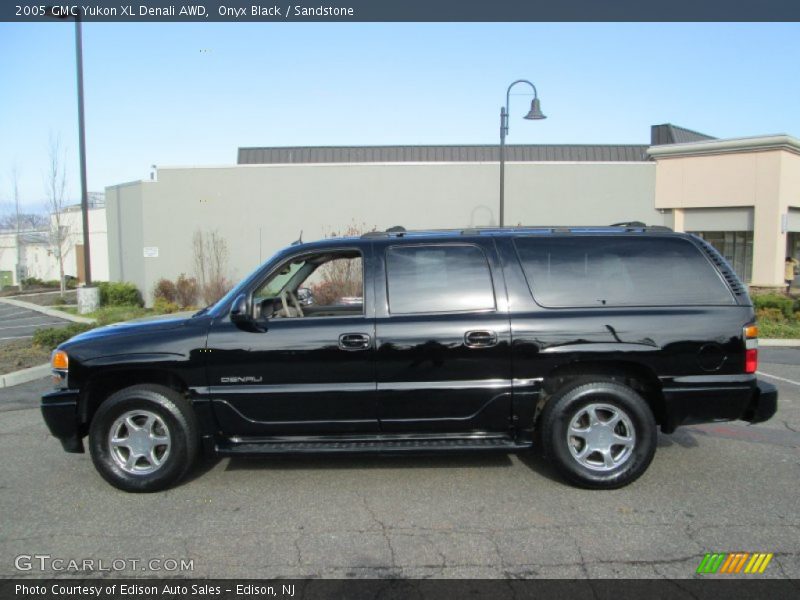 Onyx Black / Sandstone 2005 GMC Yukon XL Denali AWD
