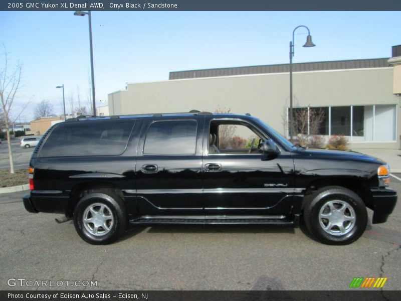 Onyx Black / Sandstone 2005 GMC Yukon XL Denali AWD