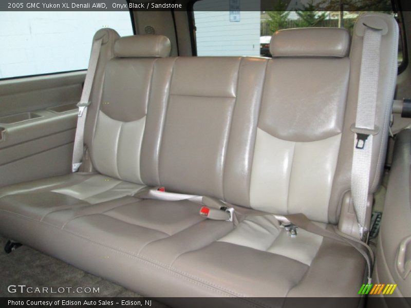 Onyx Black / Sandstone 2005 GMC Yukon XL Denali AWD