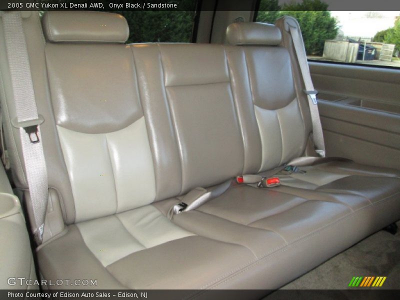 Onyx Black / Sandstone 2005 GMC Yukon XL Denali AWD