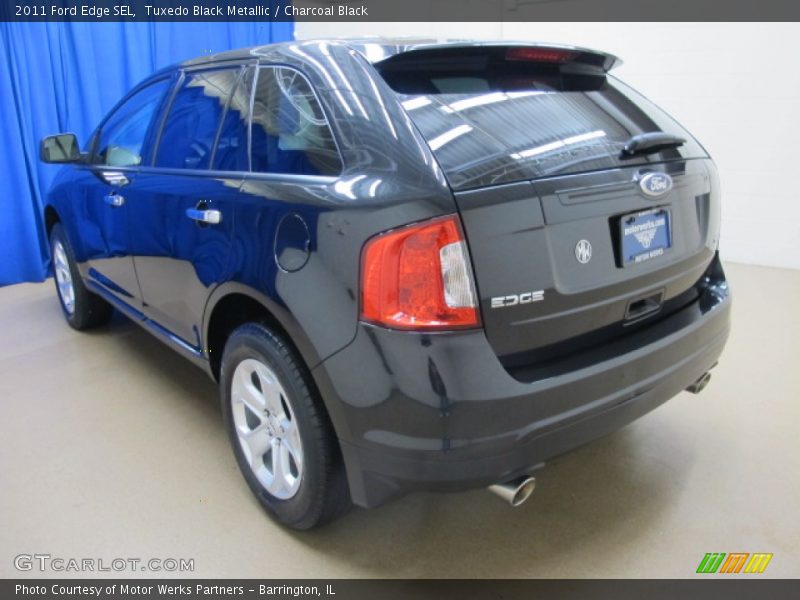 Tuxedo Black Metallic / Charcoal Black 2011 Ford Edge SEL
