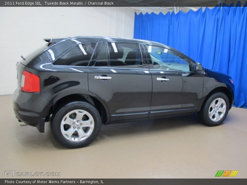 Tuxedo Black Metallic / Charcoal Black 2011 Ford Edge SEL