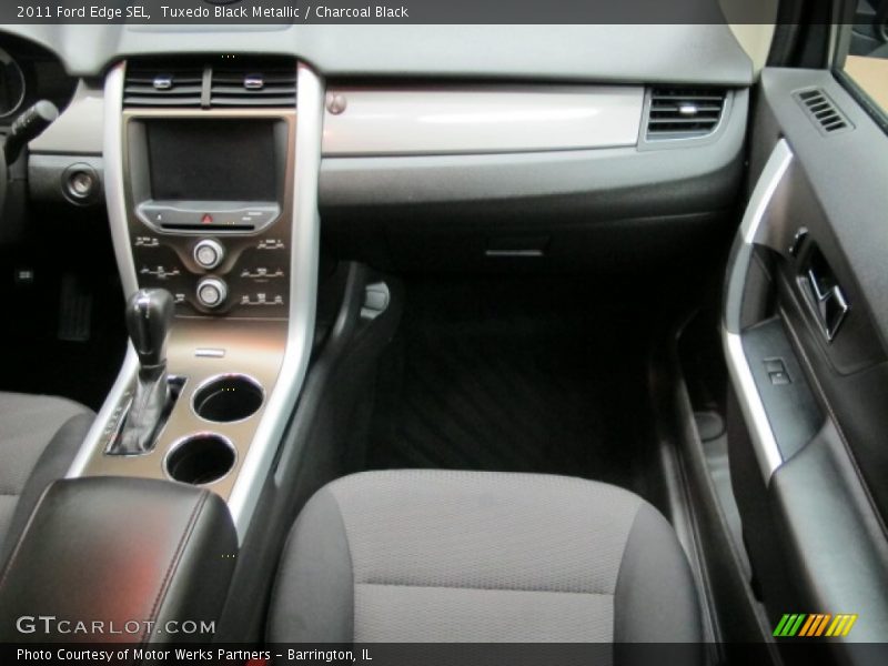 Tuxedo Black Metallic / Charcoal Black 2011 Ford Edge SEL