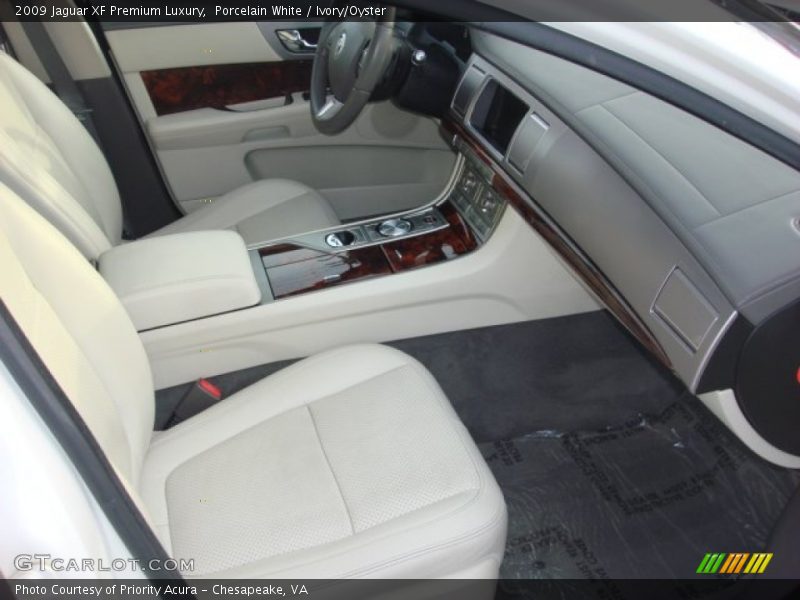 Porcelain White / Ivory/Oyster 2009 Jaguar XF Premium Luxury