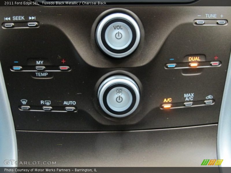 Tuxedo Black Metallic / Charcoal Black 2011 Ford Edge SEL