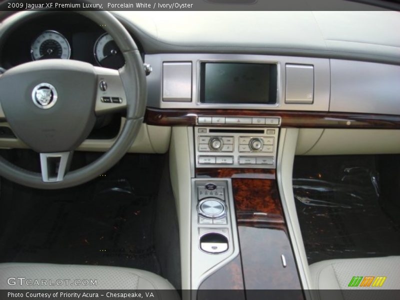 Porcelain White / Ivory/Oyster 2009 Jaguar XF Premium Luxury
