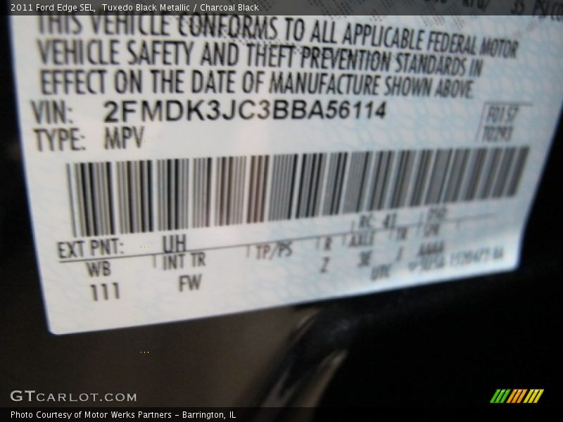 Tuxedo Black Metallic / Charcoal Black 2011 Ford Edge SEL