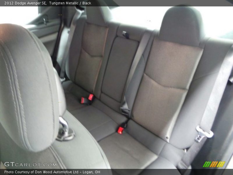 Tungsten Metallic / Black 2012 Dodge Avenger SE