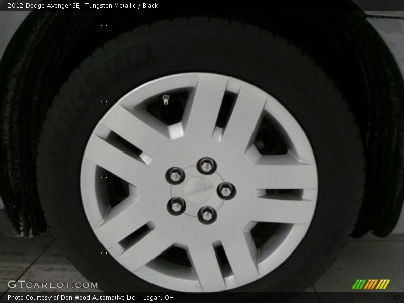 Tungsten Metallic / Black 2012 Dodge Avenger SE