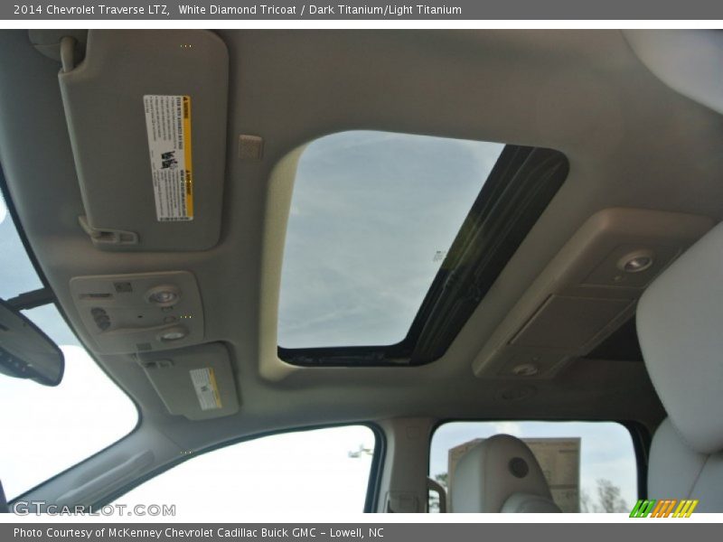 White Diamond Tricoat / Dark Titanium/Light Titanium 2014 Chevrolet Traverse LTZ