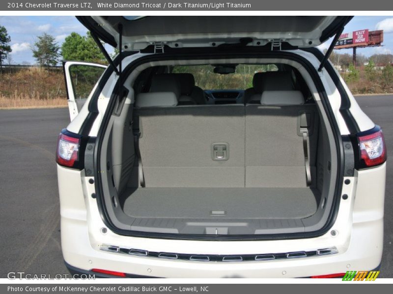 White Diamond Tricoat / Dark Titanium/Light Titanium 2014 Chevrolet Traverse LTZ