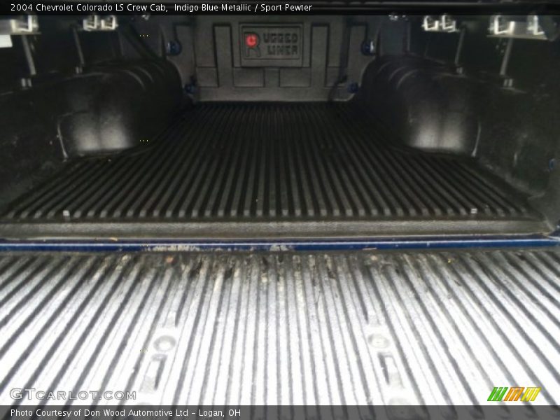 Indigo Blue Metallic / Sport Pewter 2004 Chevrolet Colorado LS Crew Cab