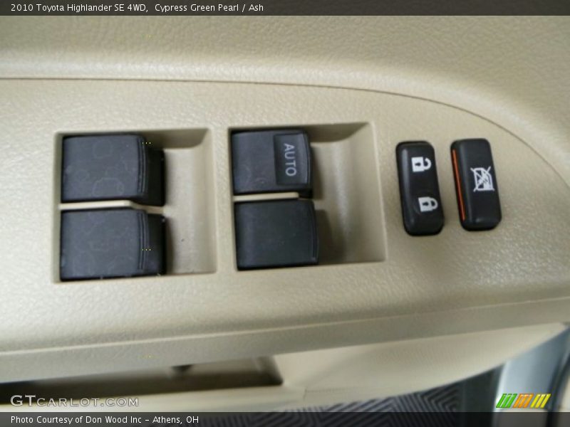 Cypress Green Pearl / Ash 2010 Toyota Highlander SE 4WD